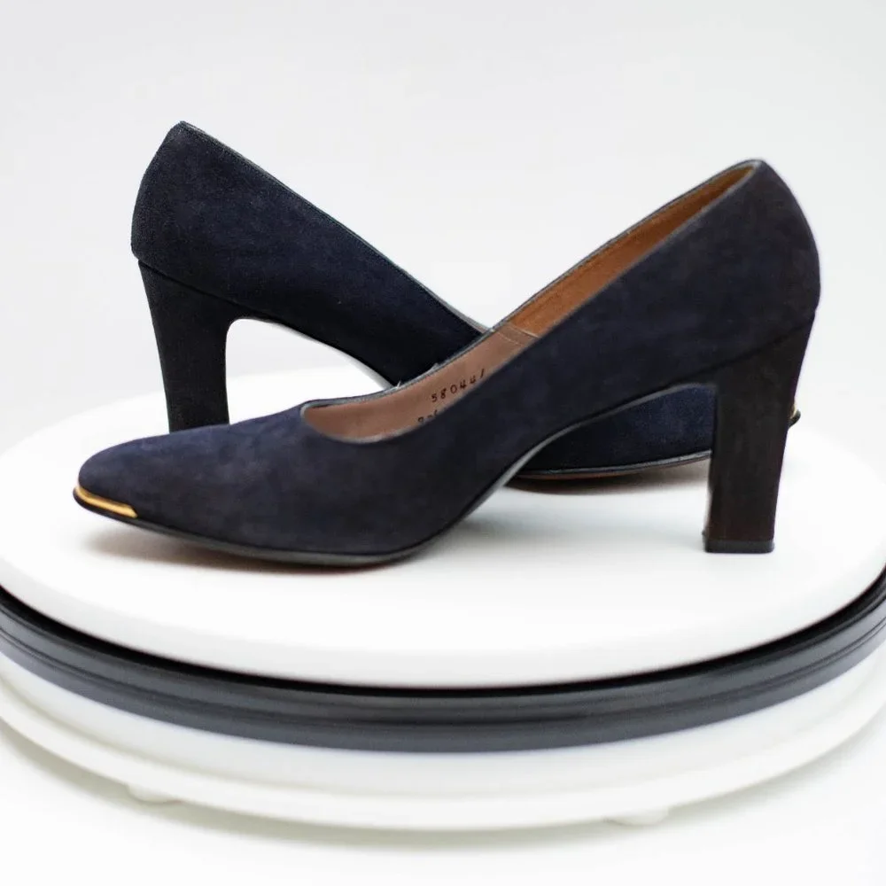 Vtg Saks Fifth Avenue Fenton Last Sued Leather Shoes Sz 9 Narrow Dark Blue Heels